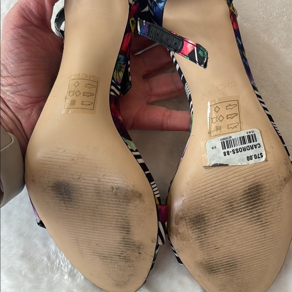 Size 8 Aldo floral 3.5” Heels pumps with Ankle Straps - Picture 7 of 11
